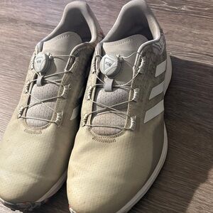 Adidas Men's gray and white golf shoes, boa